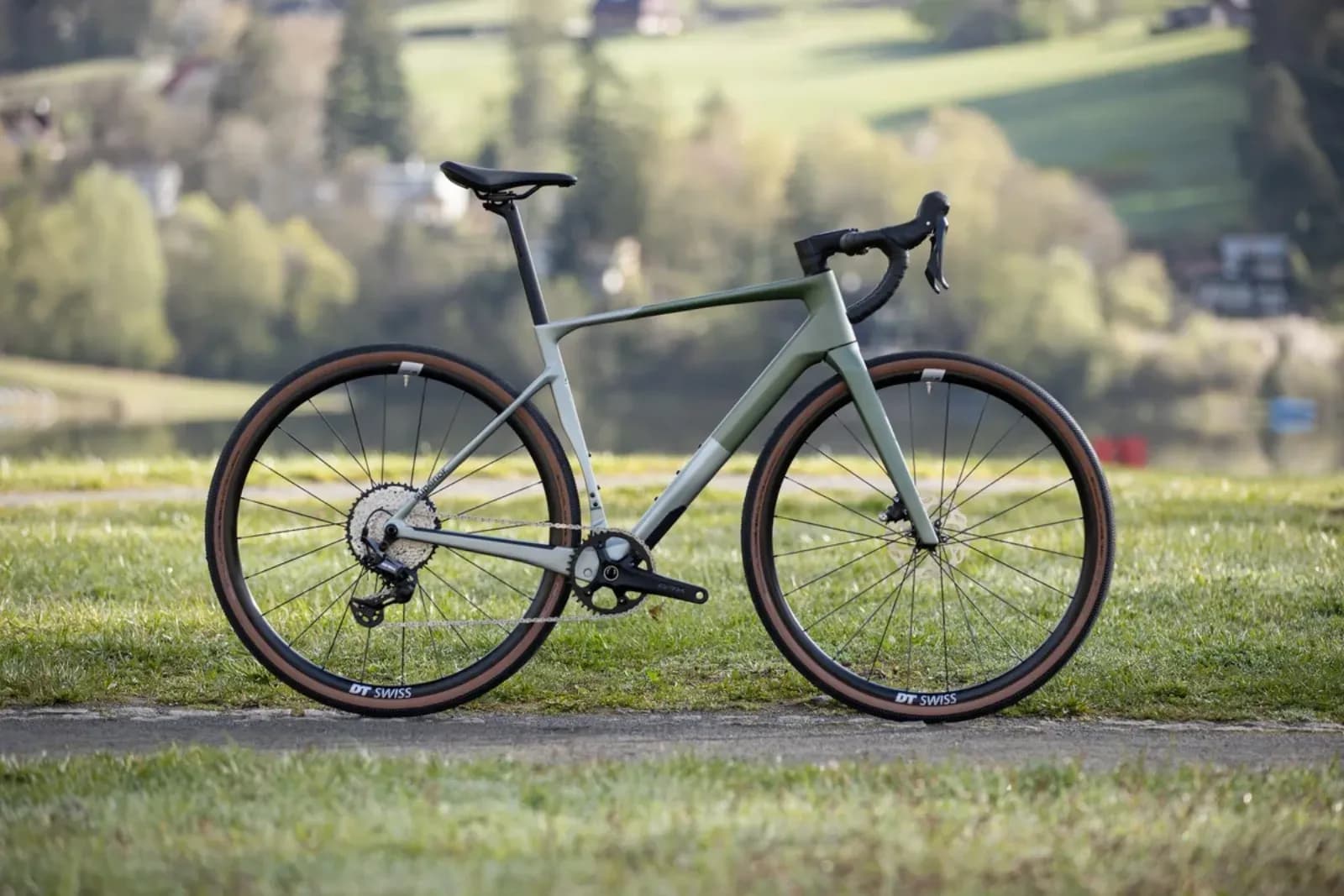 Superior X-Road Team Issue 2025 — карбоновый эндуранс/гравийный велосипед с GRX Di2 — фото 2