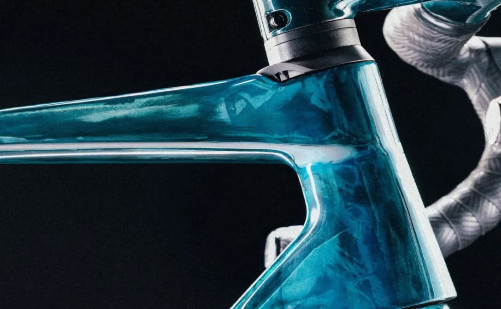 Bianchi Specialissima RC Dura-Ace Di2 2025 — ультралёгкий шоссейный велосипед, цвет Celeste — фото 3