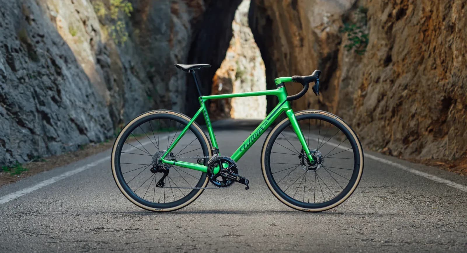 Wilier Verticale SLR Dura-Ace Di2 2025 — лёгкий шоссейный велосипед, HUS-MOD карбон 648 г — фото 3