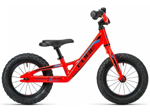 CUBIE 120 action team (2016)