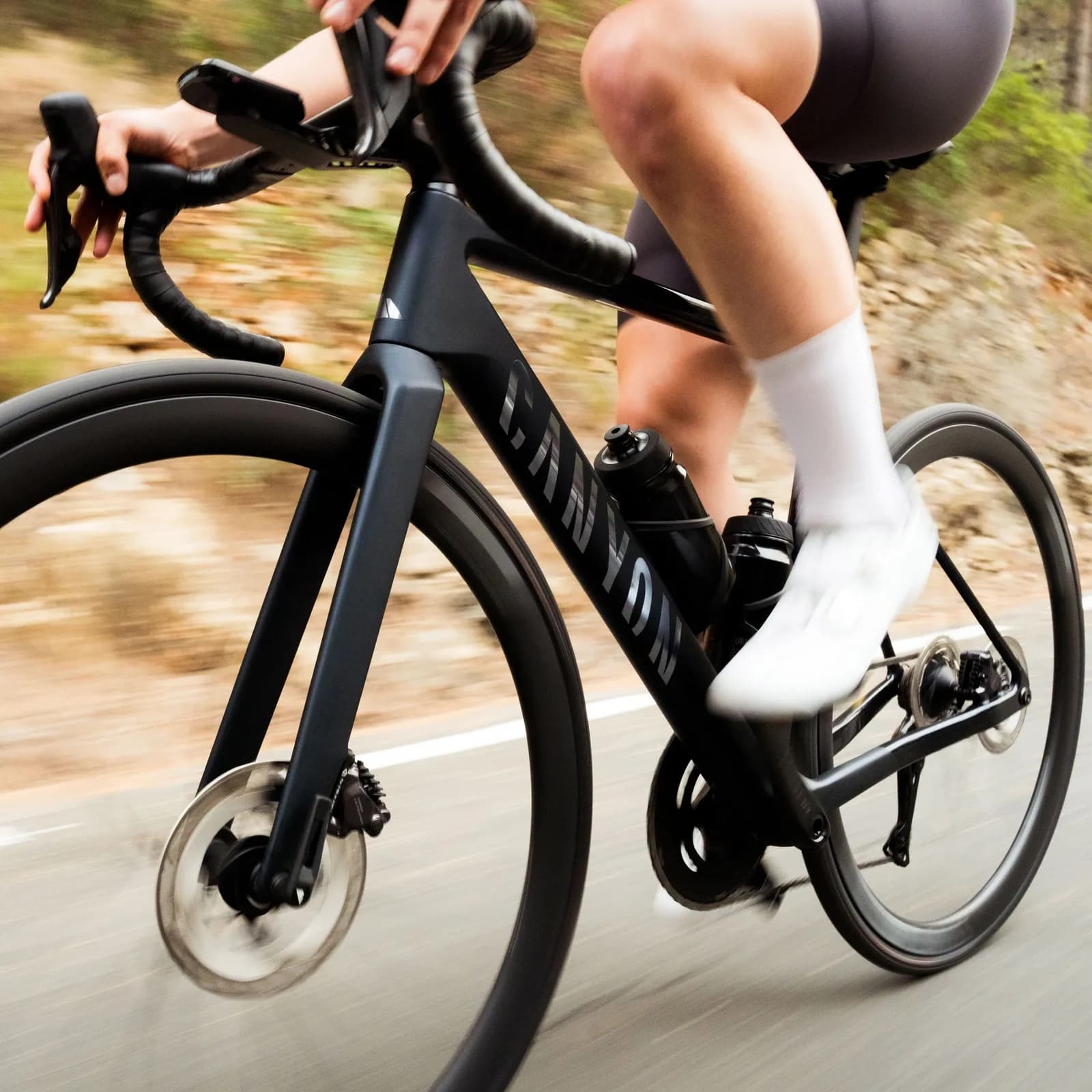 Canyon Ultimate CF SLX 7 Di2 — фото 4