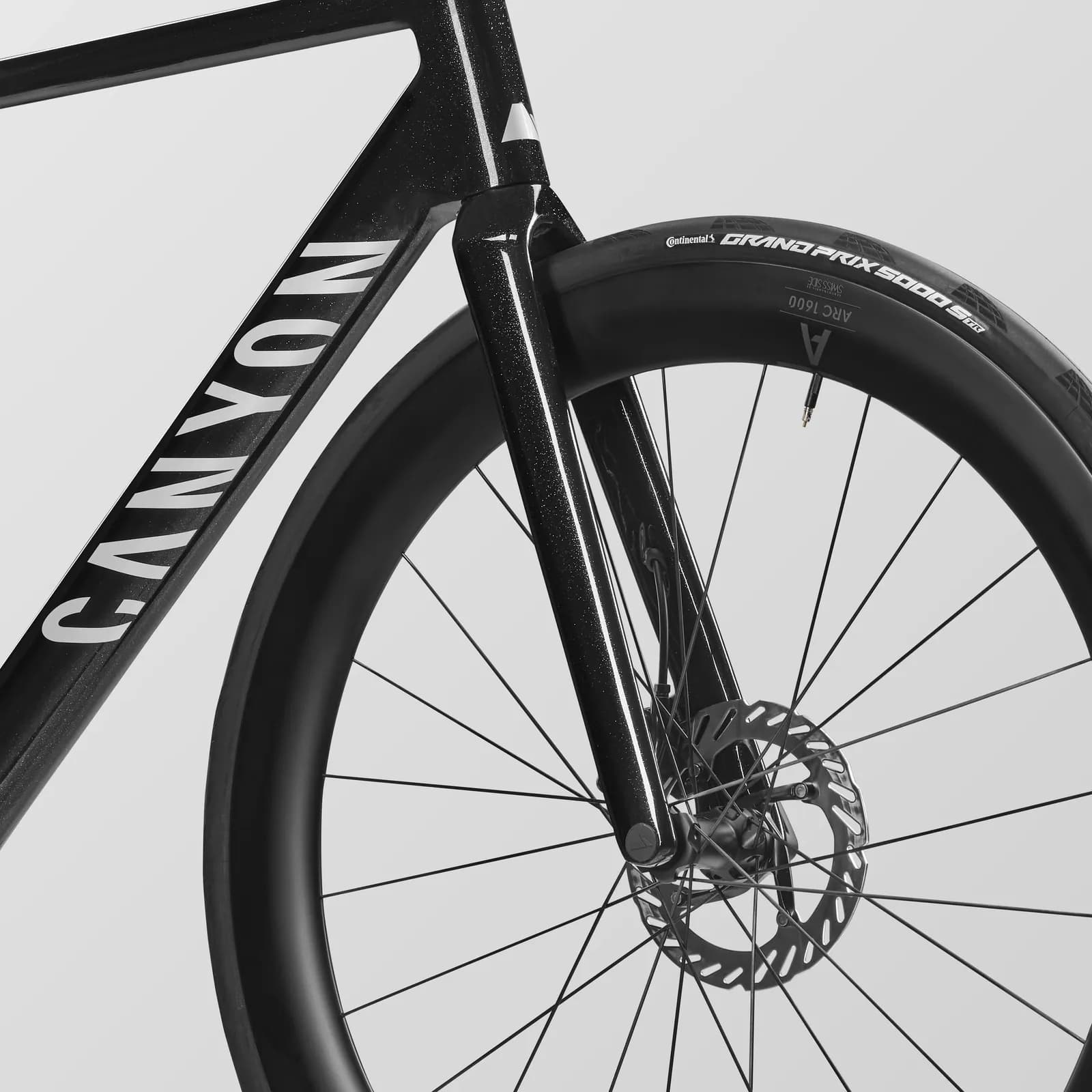 Canyon Ultimate CF SLX 7 Di2 — фото 7