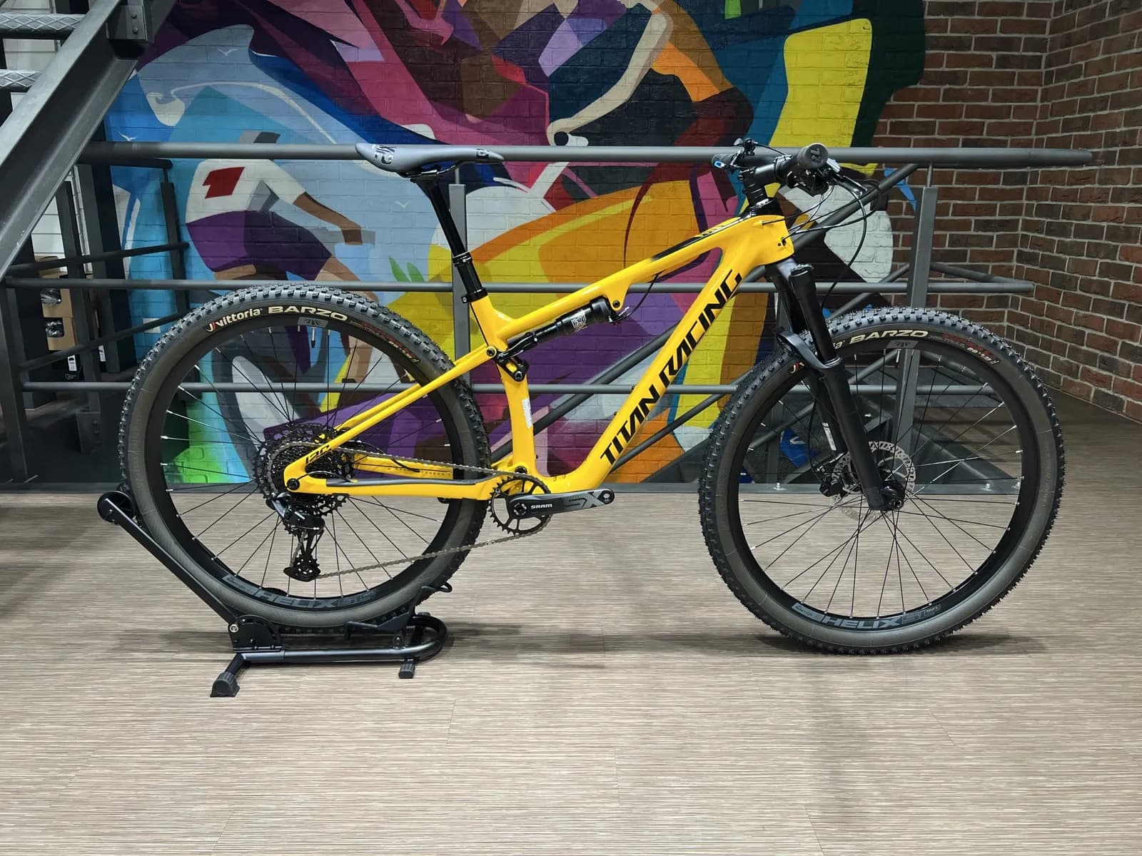 Titan Racing Cypher DC Carbon Dash Mango Blast